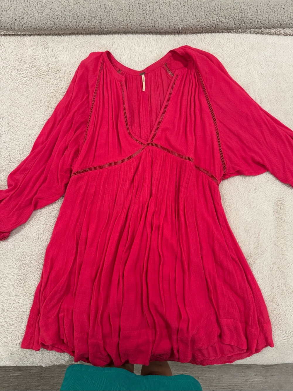 Free People Women’s Pink V-Neck Pleated Tunic Top